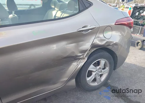 2015 Hyundai Elantra Se z USA, uszkodzony, nr VIN 5NPDH4AEXFH621723